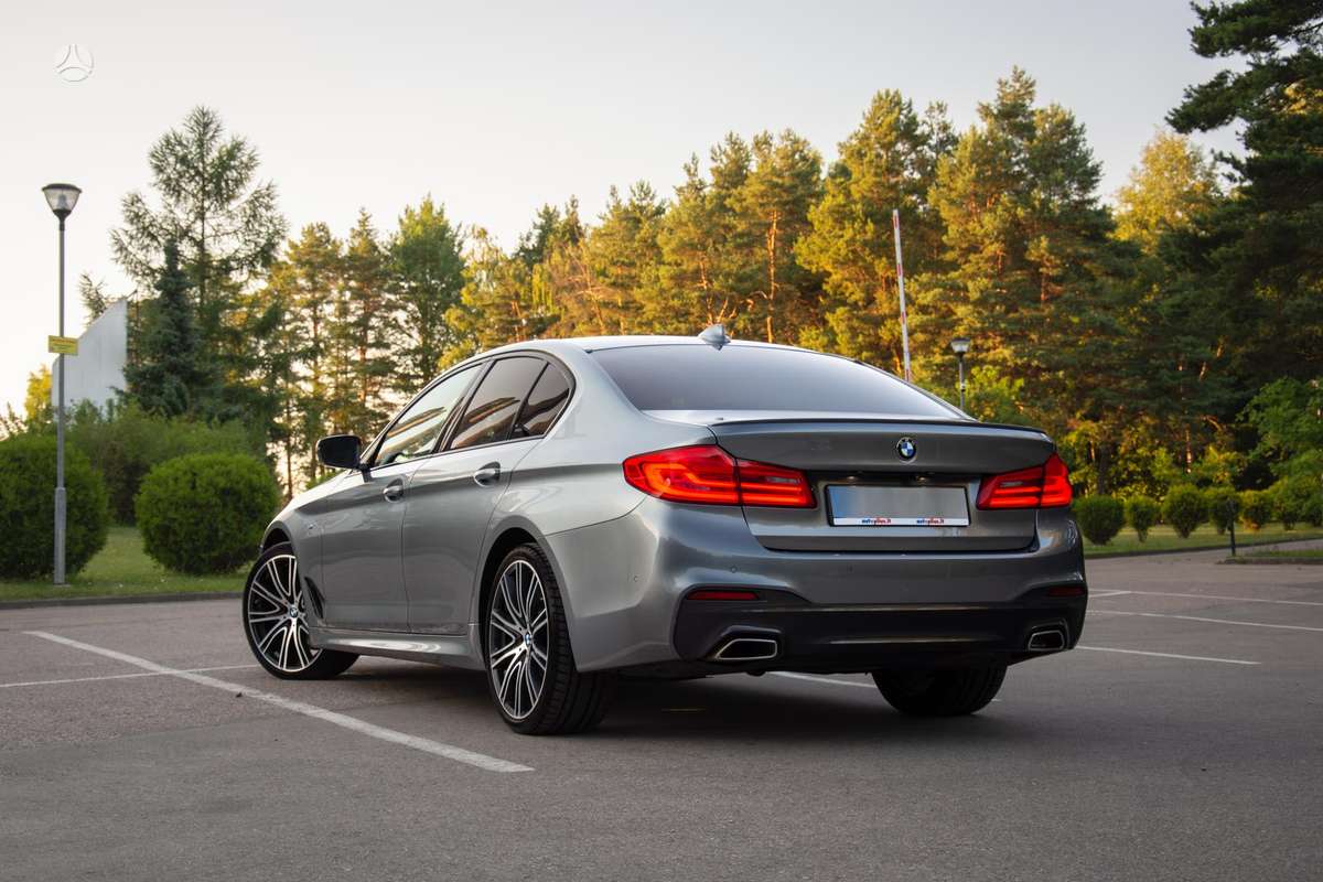 BMW 520, 2.0 l., Седан