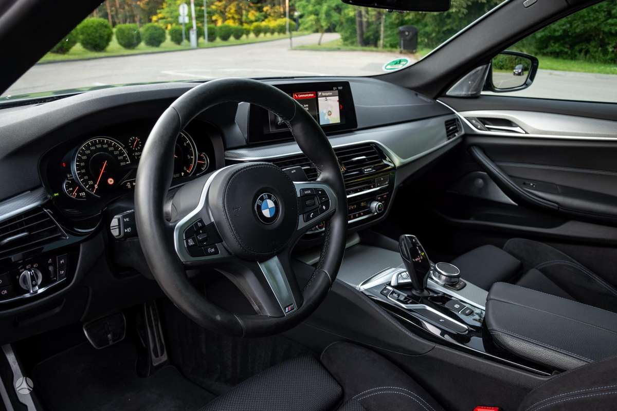 BMW 520, 2.0 l., Седан