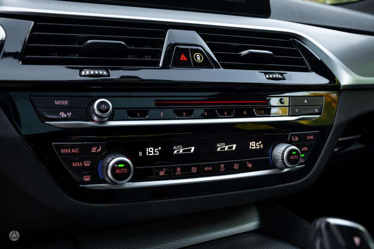 BMW 520, 2.0 l., Седан