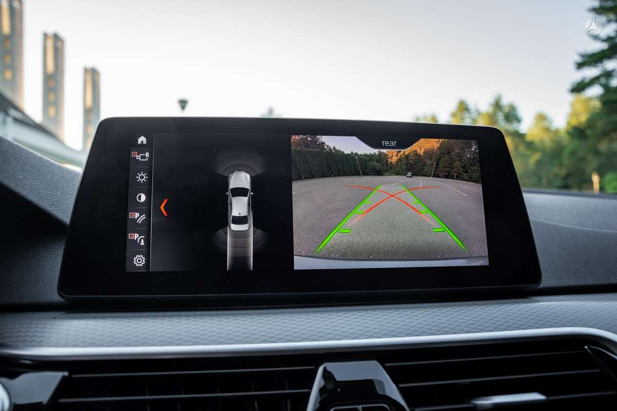 BMW 520, 2.0 l., Седан