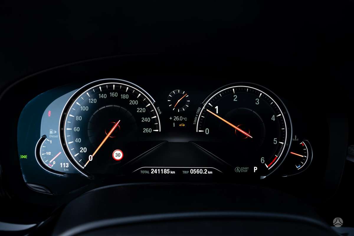 BMW 520, 2.0 l., Седан