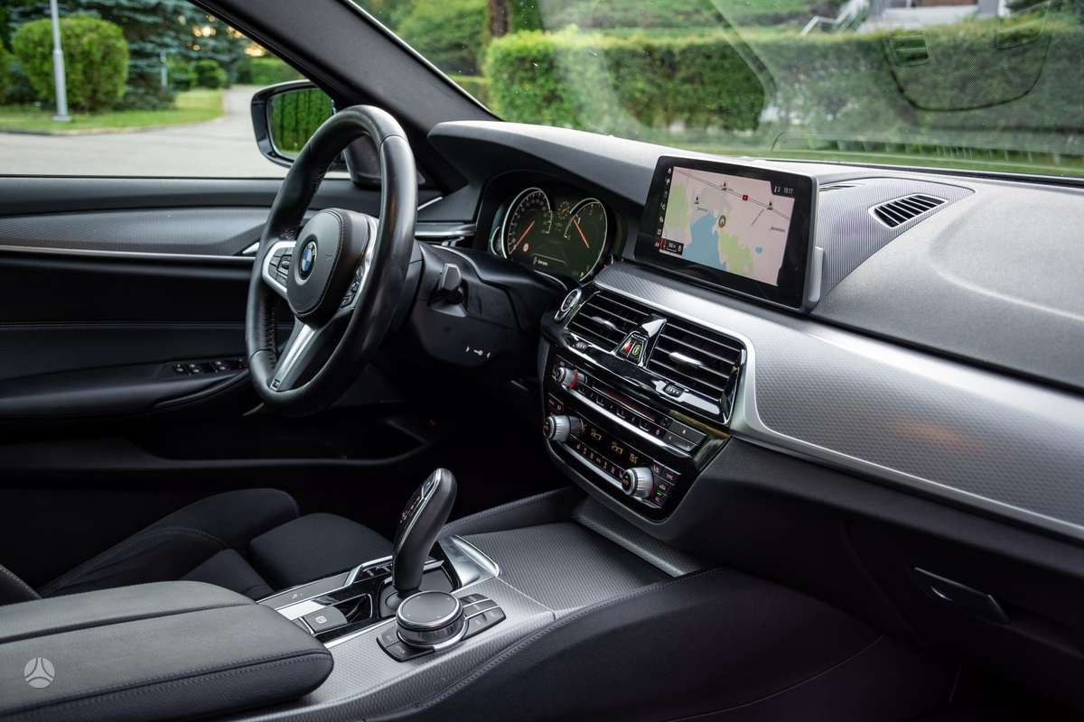 BMW 520, 2.0 l., Седан