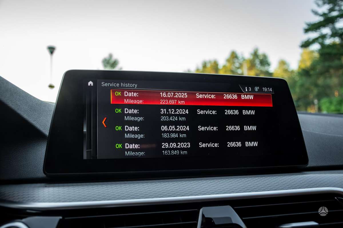 BMW 520, 2.0 l., Седан