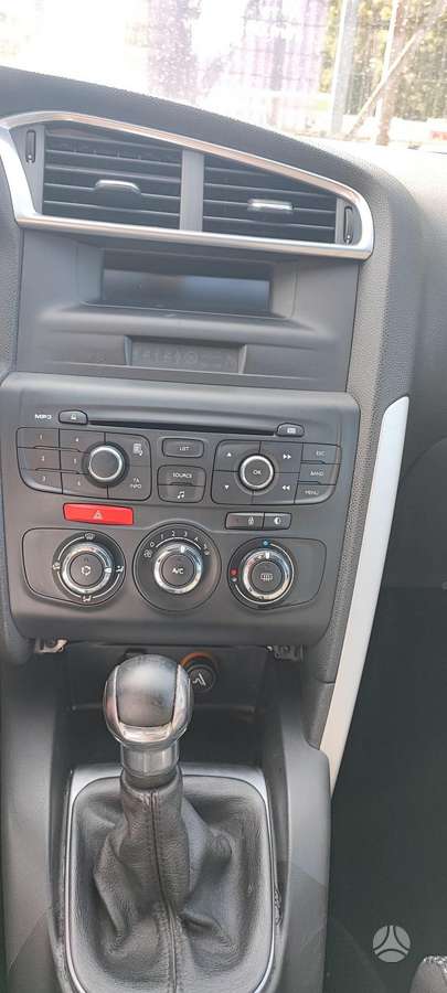 Citroen DS4, 1.6 l., hatchback