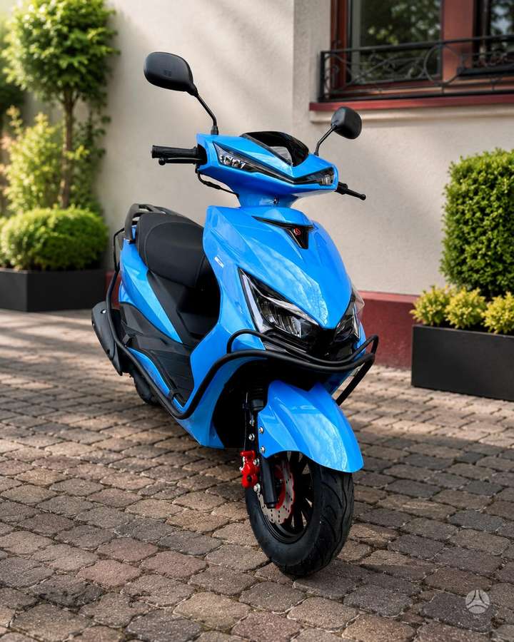 Yamaha Cygnus 49cc, scooters / mopeds