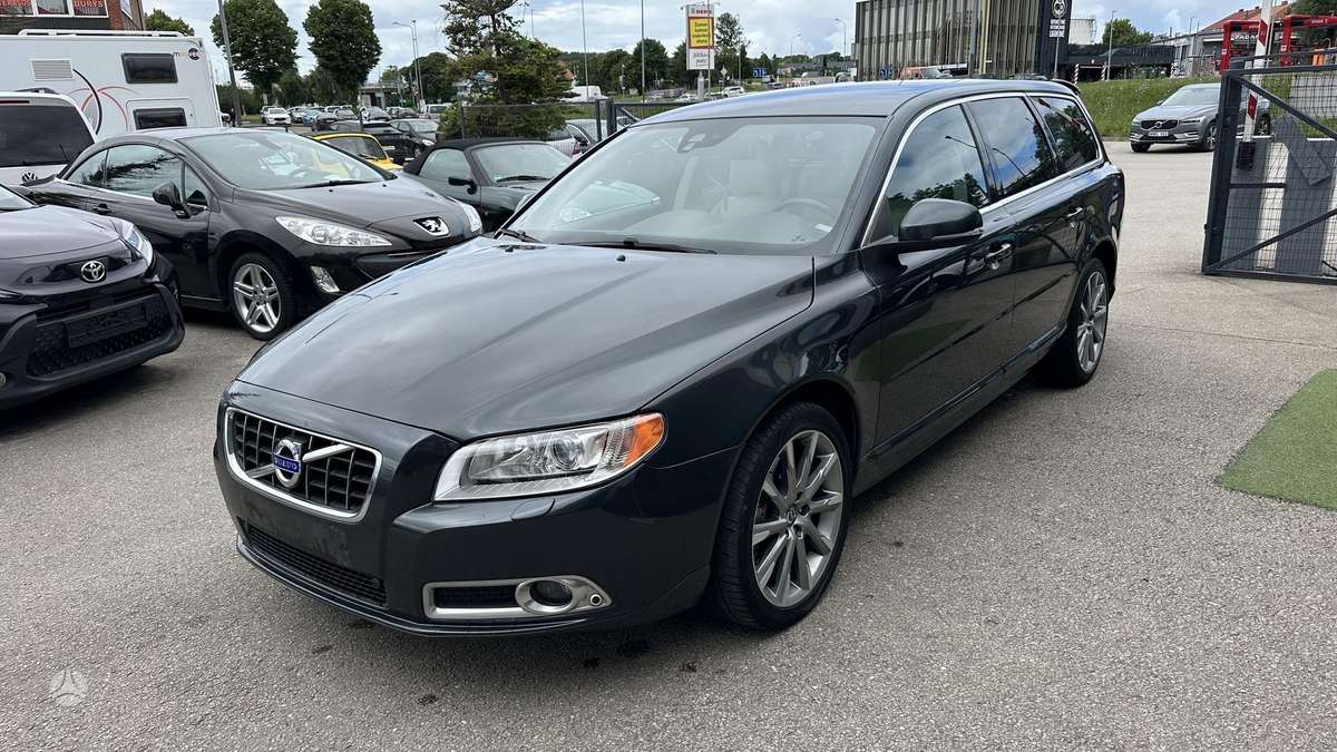 Volvo V70, 2.0 l., Универсал