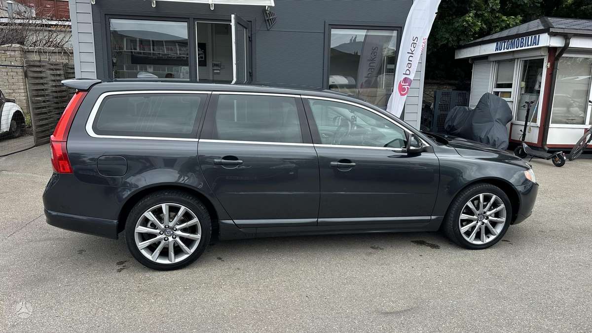 Volvo V70, 2.0 l., Универсал