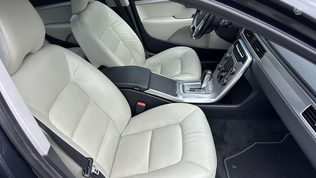 Volvo V70, 2.0 l., wagon