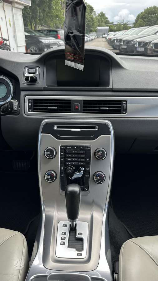 Volvo V70, 2.0 l., Универсал