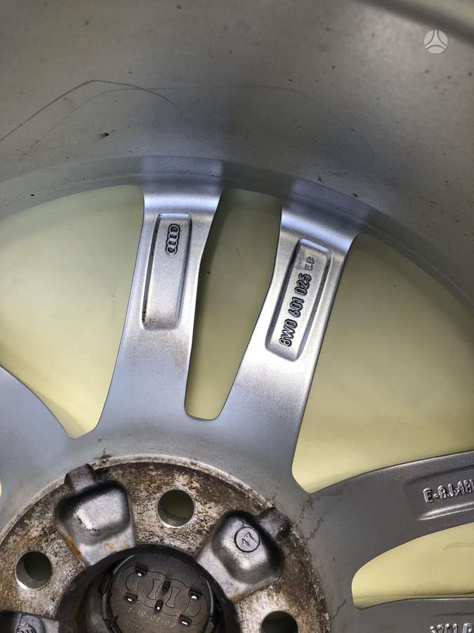 Audi A4, light alloy, R18