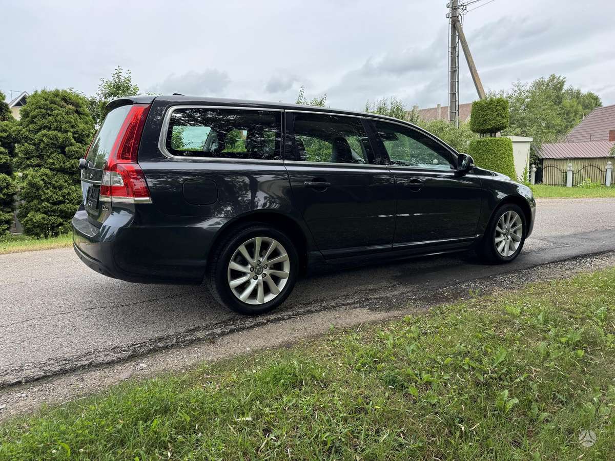 Volvo V70, 2.0 l., Универсал