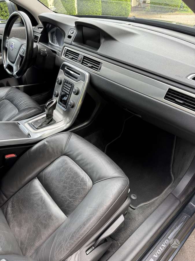 Volvo V70, 2.0 l., Универсал