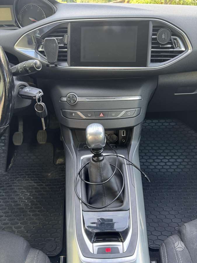 Peugeot 308, 1.6 l., Универсал