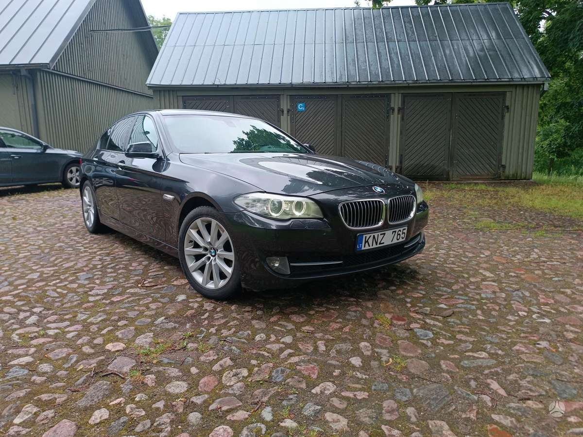 BMW 520, 2.0 l., Седан