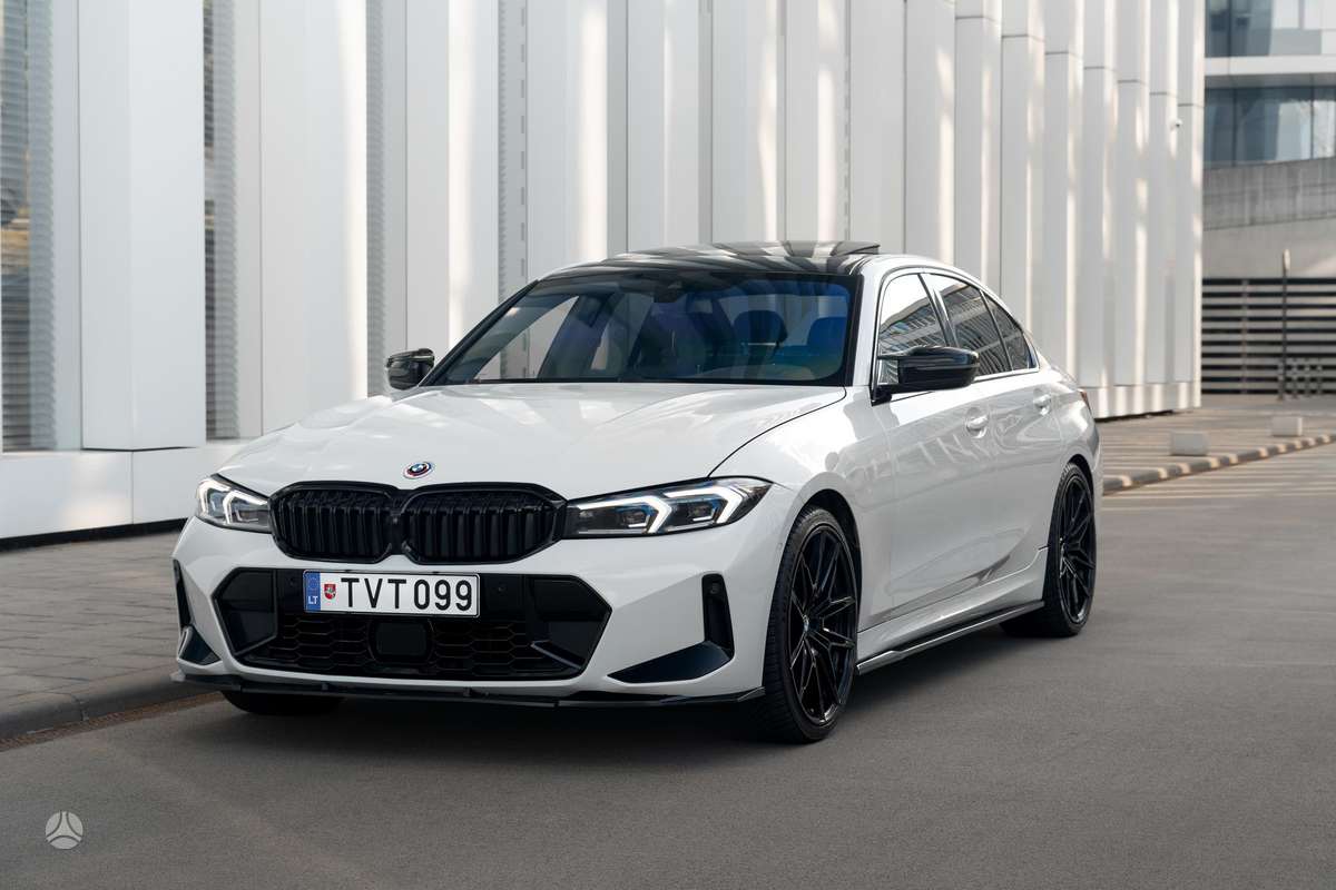 BMW 330, 2.0 l., Седан