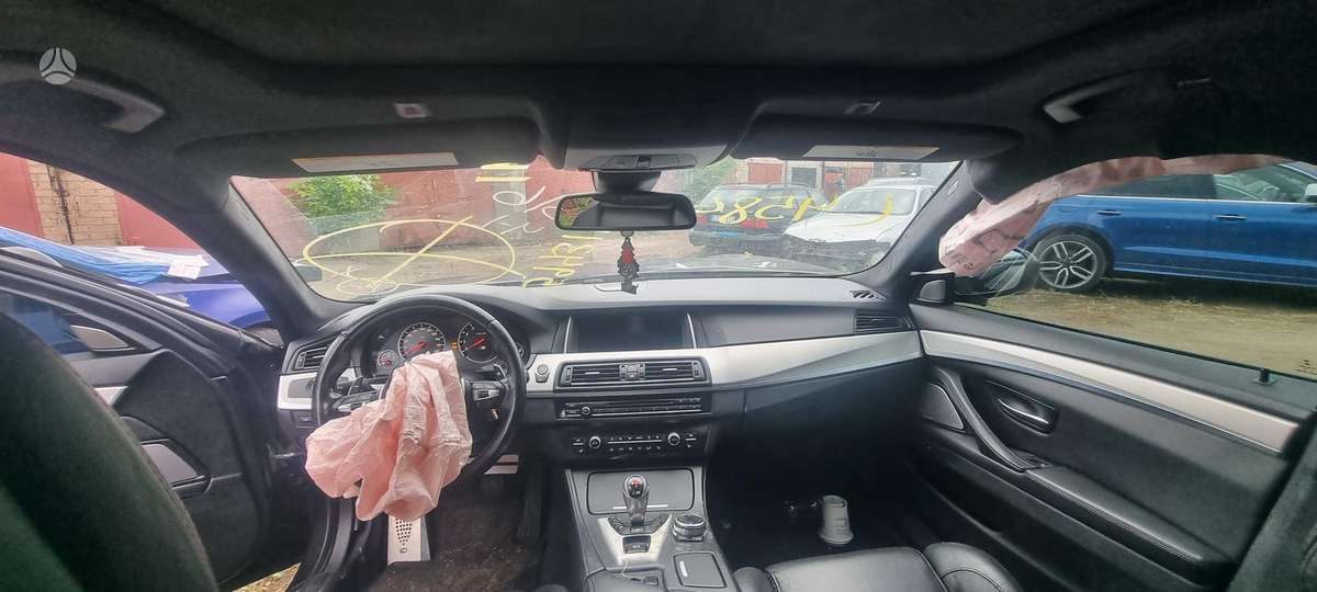 BMW M5, 4.4 l., Седан