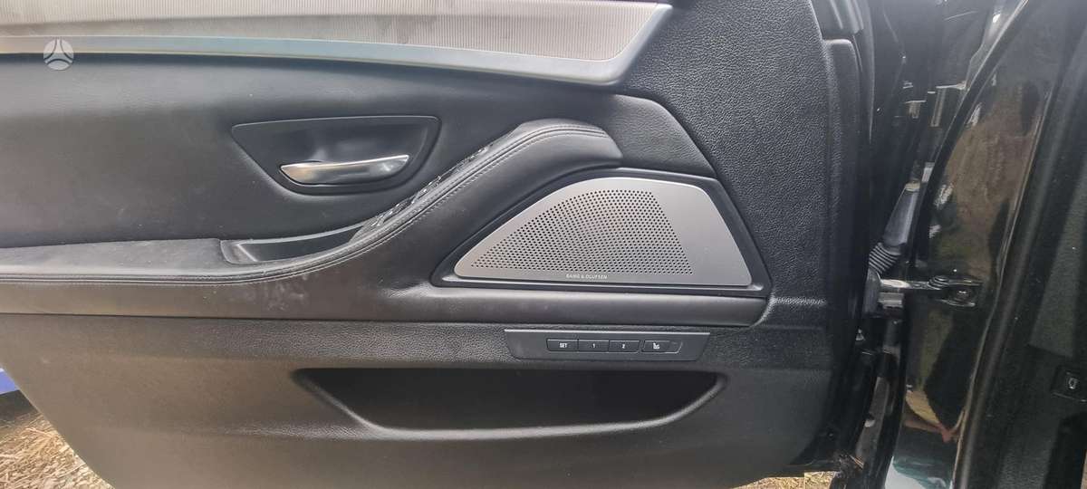 BMW M5, 4.4 l., Седан
