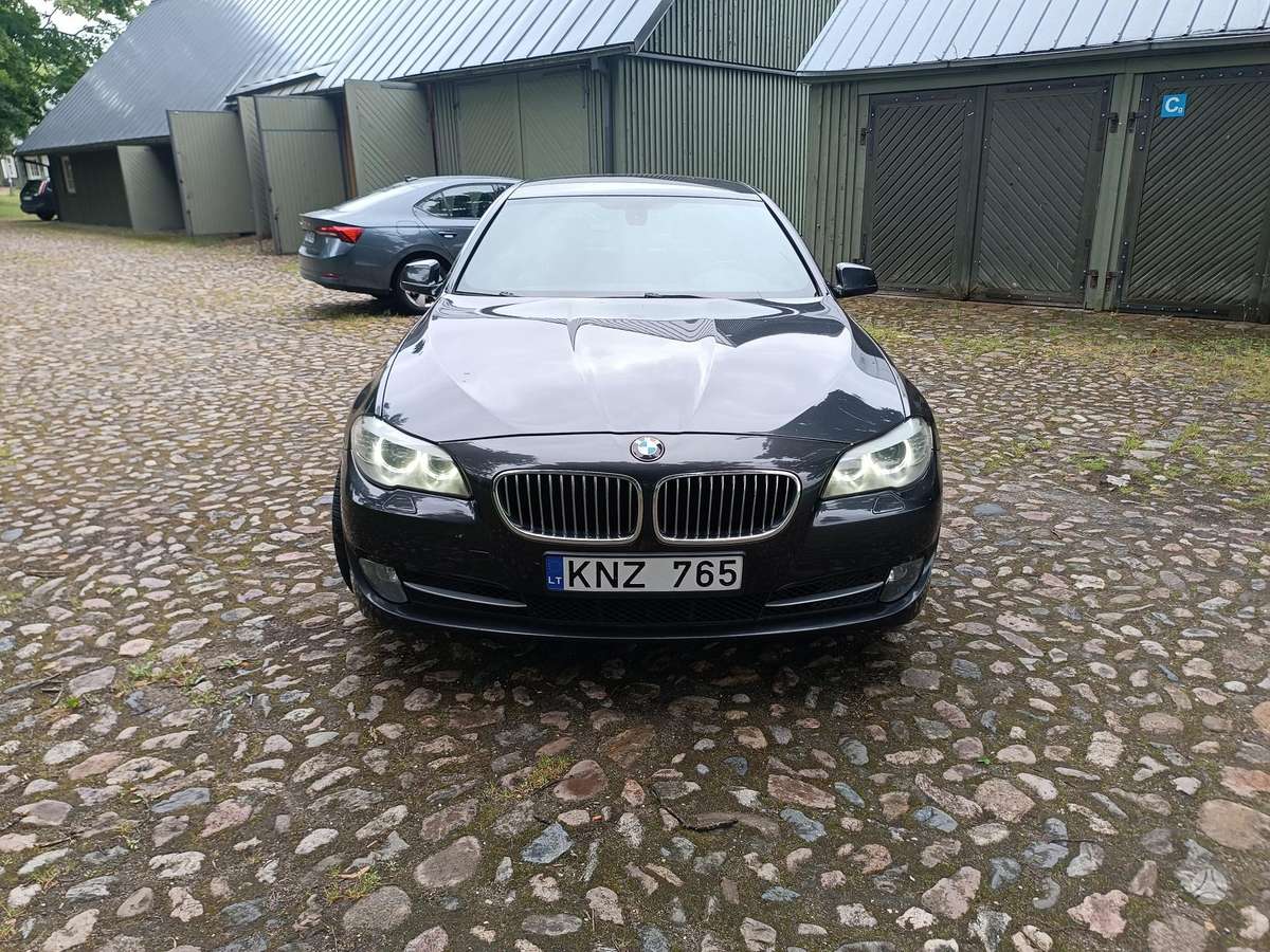 BMW 520, 2.0 l., Седан
