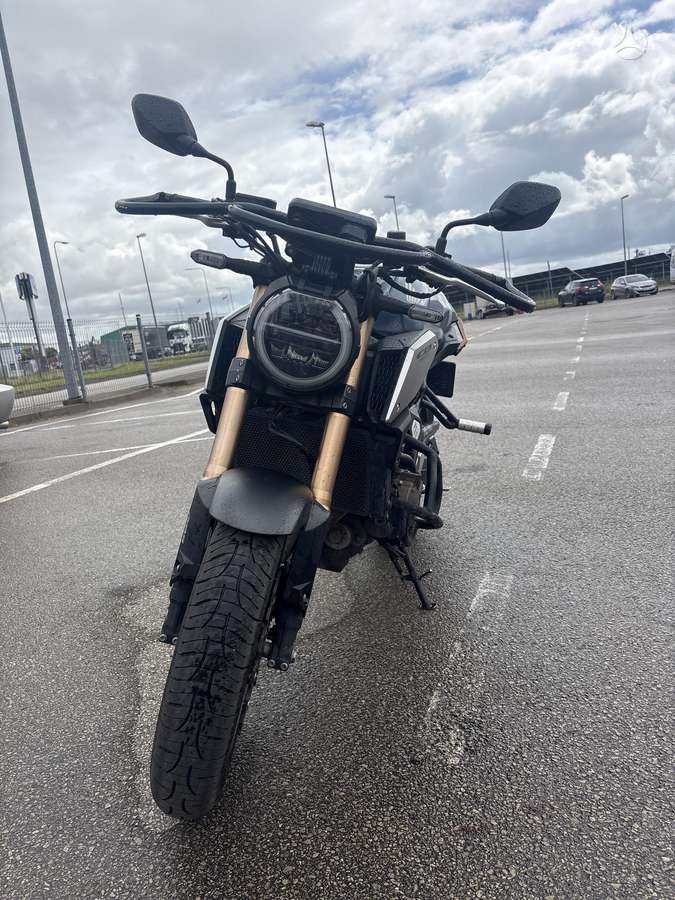 Honda CB 650cc, street / classic