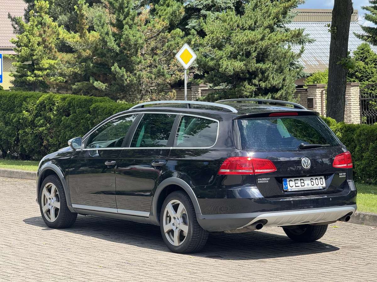 Volkswagen Passat Alltrack - 4