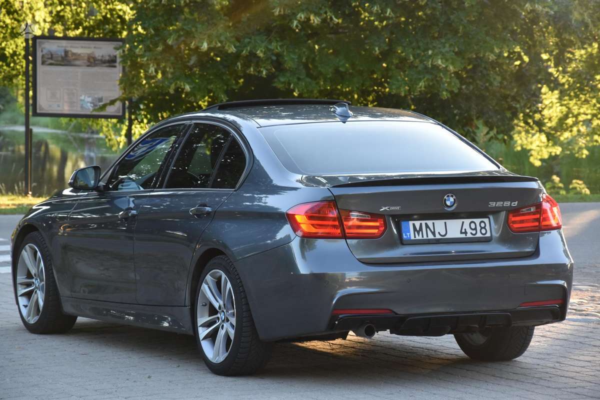 BMW 320, 2.0 l., Седан