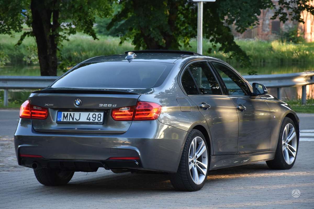 BMW 320, 2.0 l., Седан