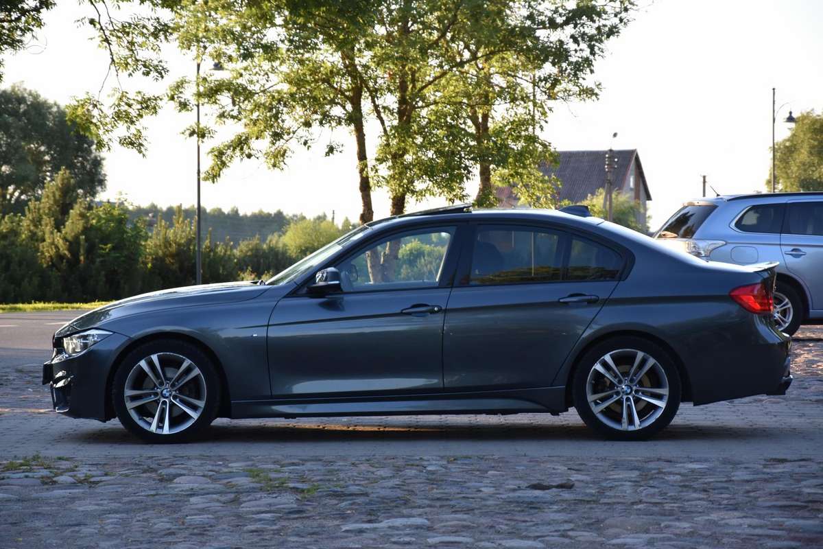 BMW 320, 2.0 l., Седан