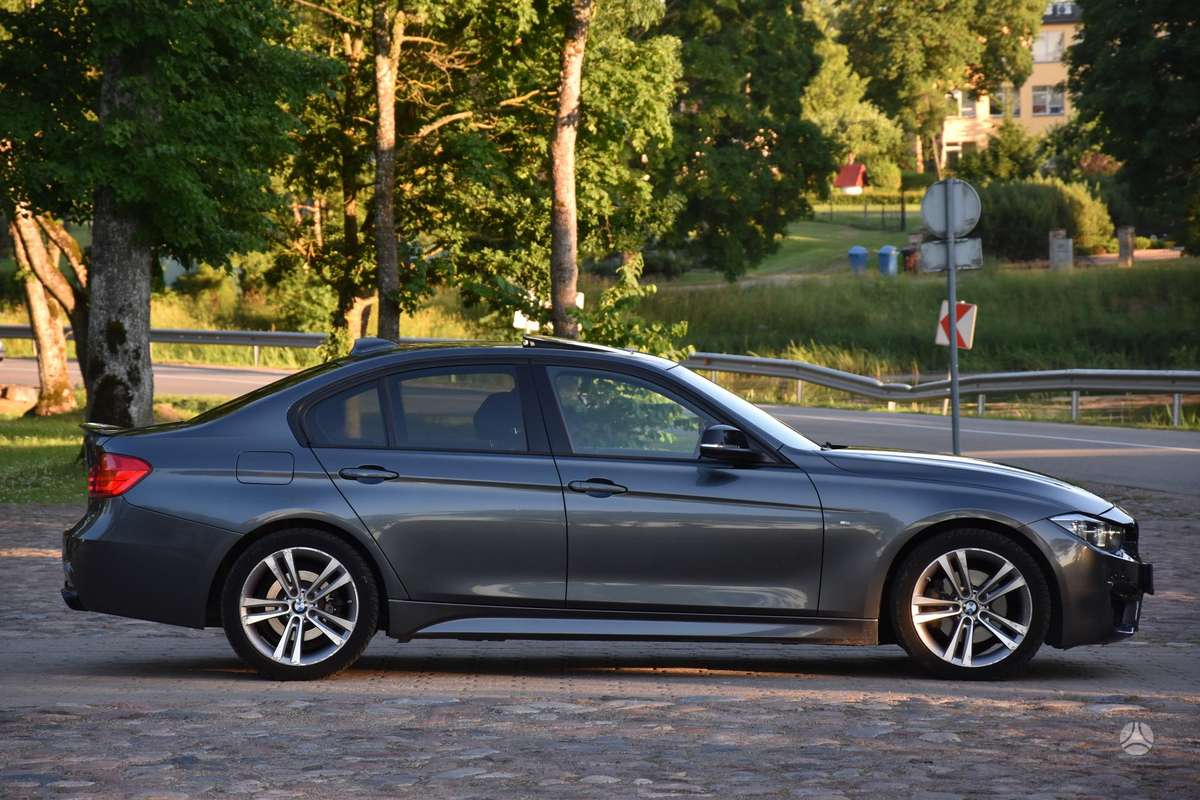 BMW 320, 2.0 l., Седан