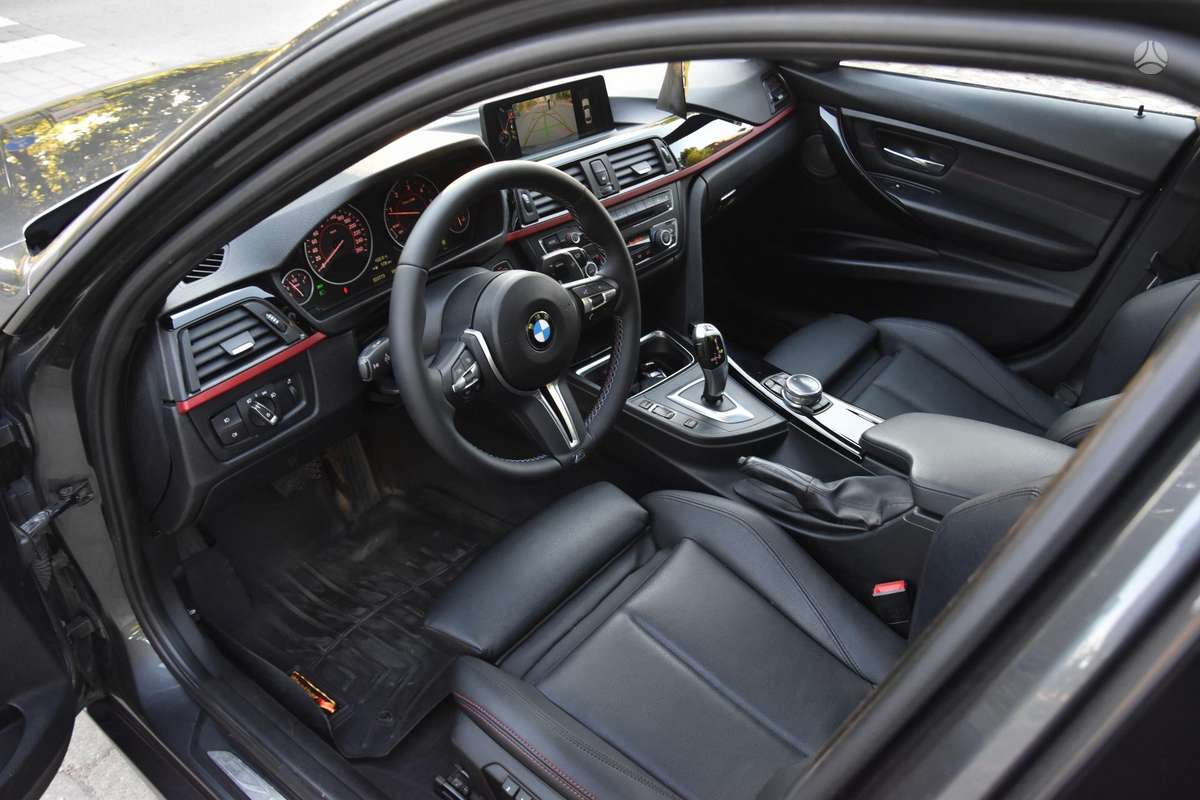 BMW 320, 2.0 l., Седан