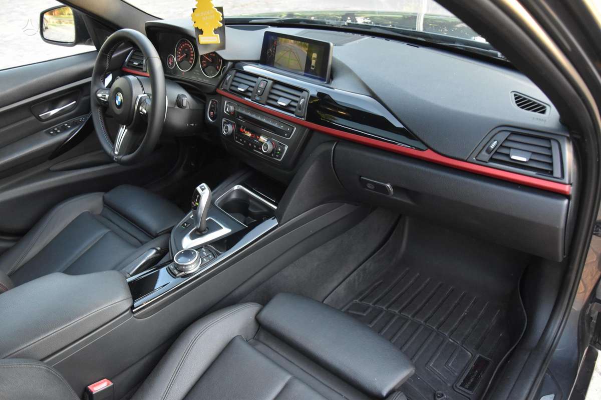 BMW 320, 2.0 l., Седан