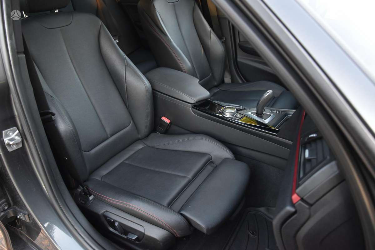 BMW 320, 2.0 l., Седан