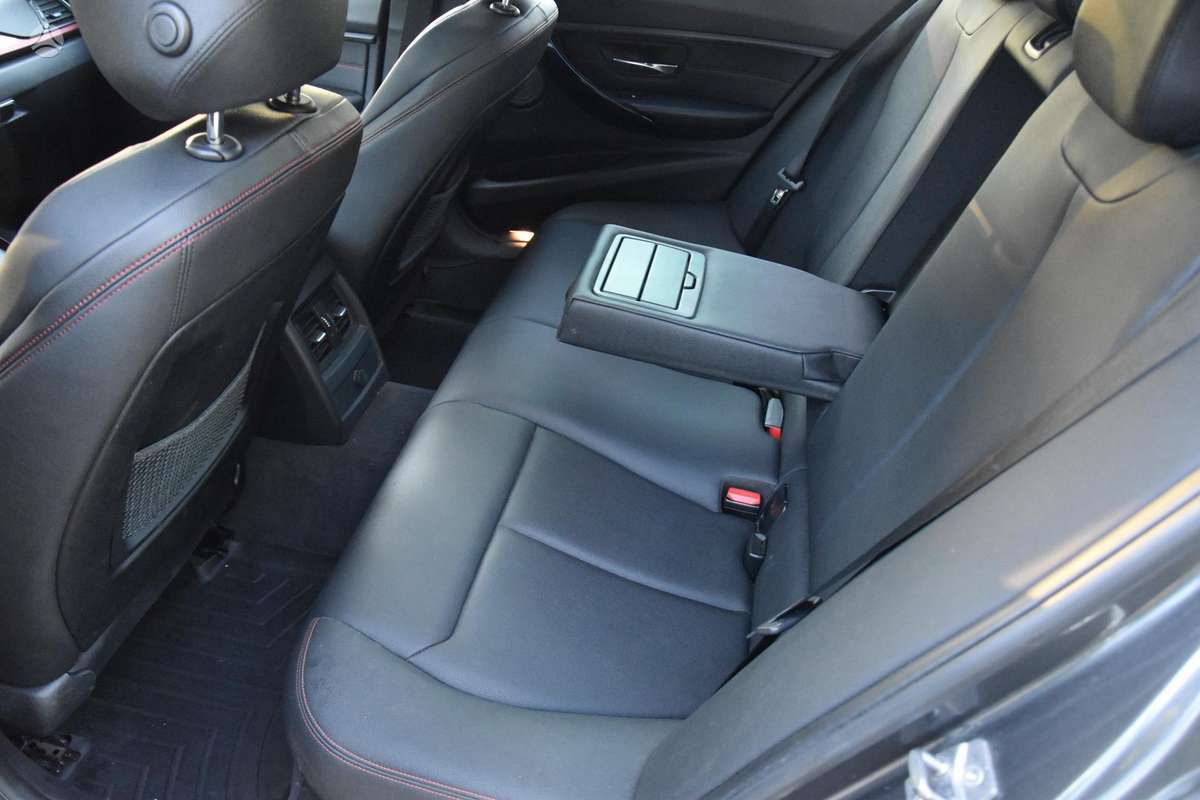 BMW 320, 2.0 l., Седан