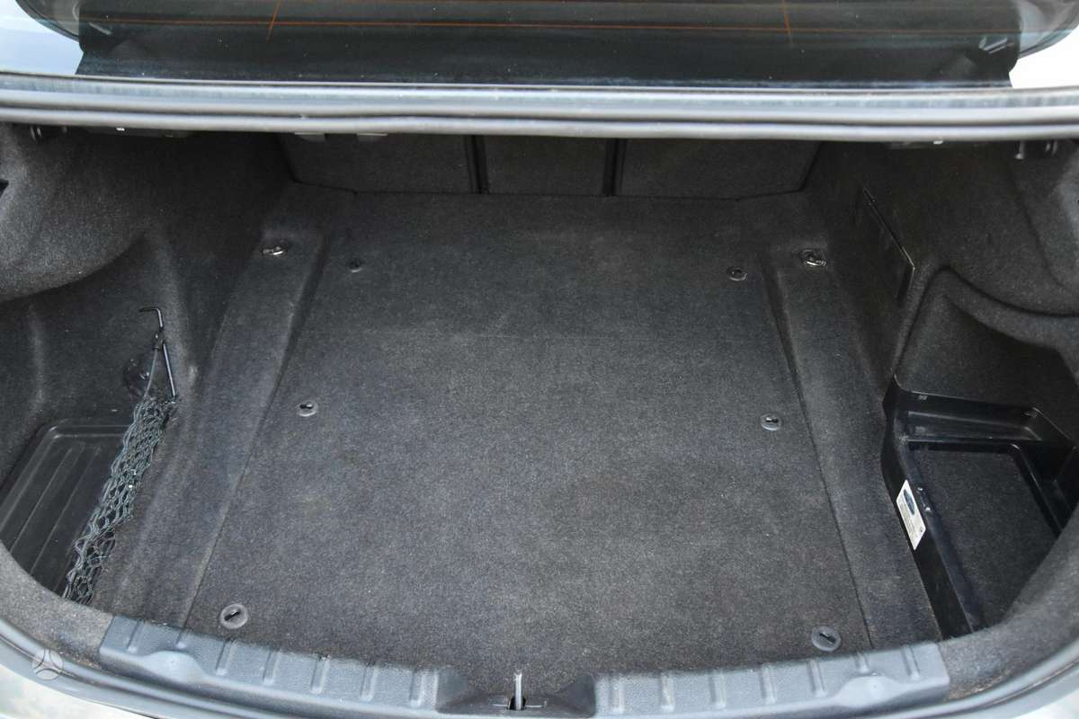 BMW 320, 2.0 l., Седан