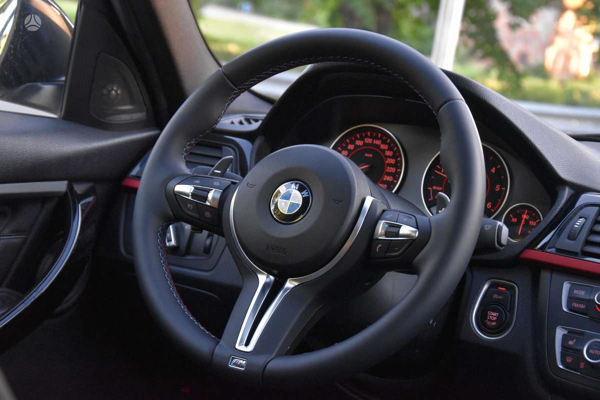 BMW 320, 2.0 l., Седан