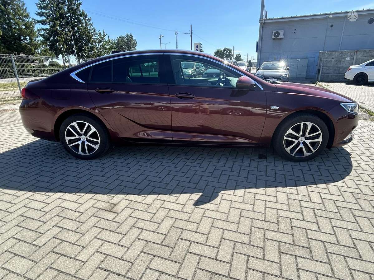 Opel Insignia, 1.6 l., hatchback