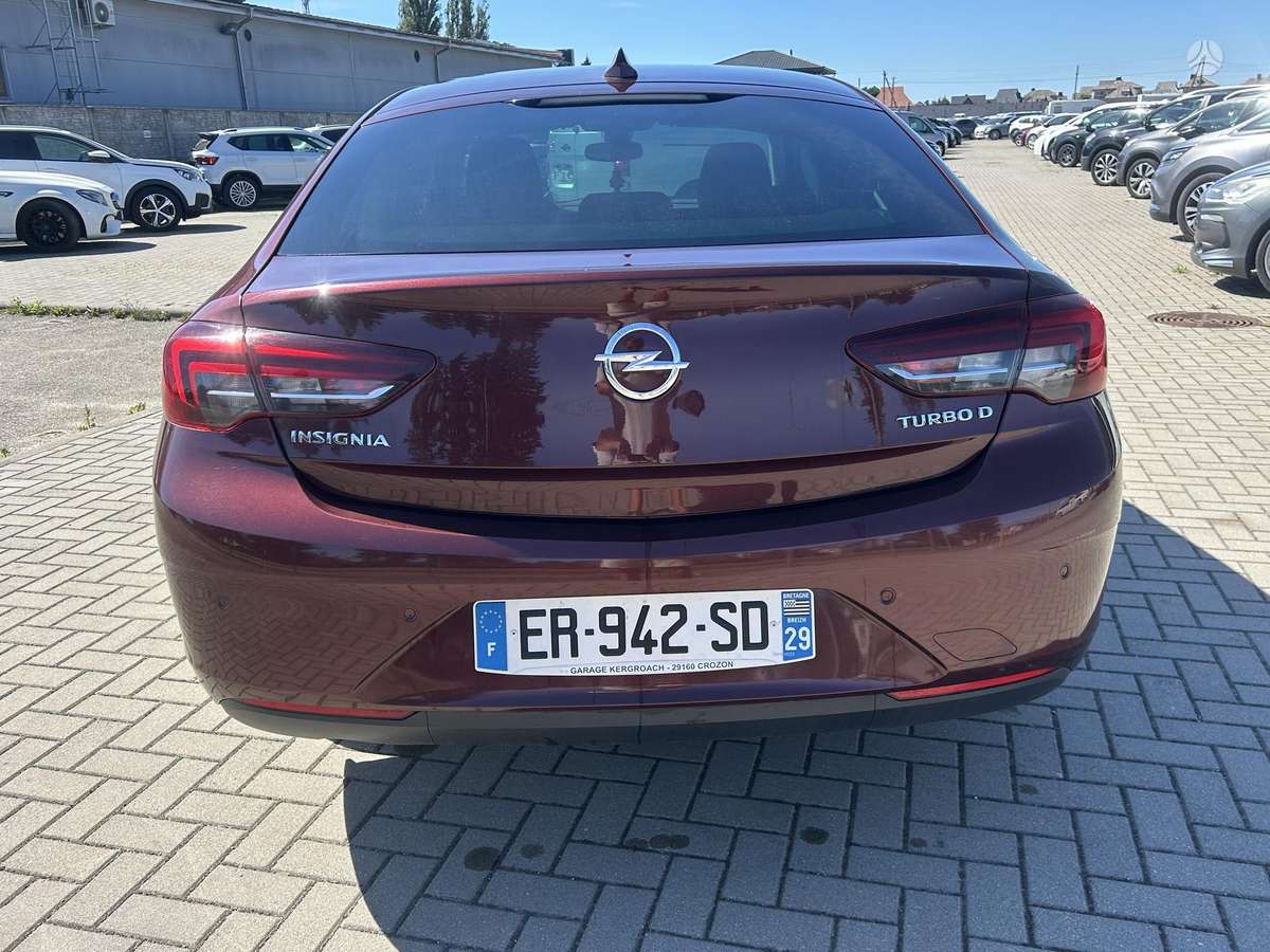 Opel Insignia, 1.6 l., hatchback