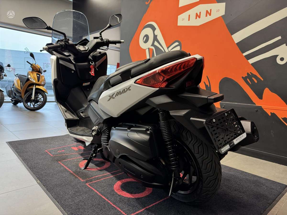 Yamaha X-max 400cc, scooters / mopeds