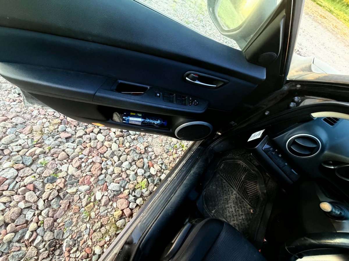 Mazda 6, 2.0 l., Хэтчбек