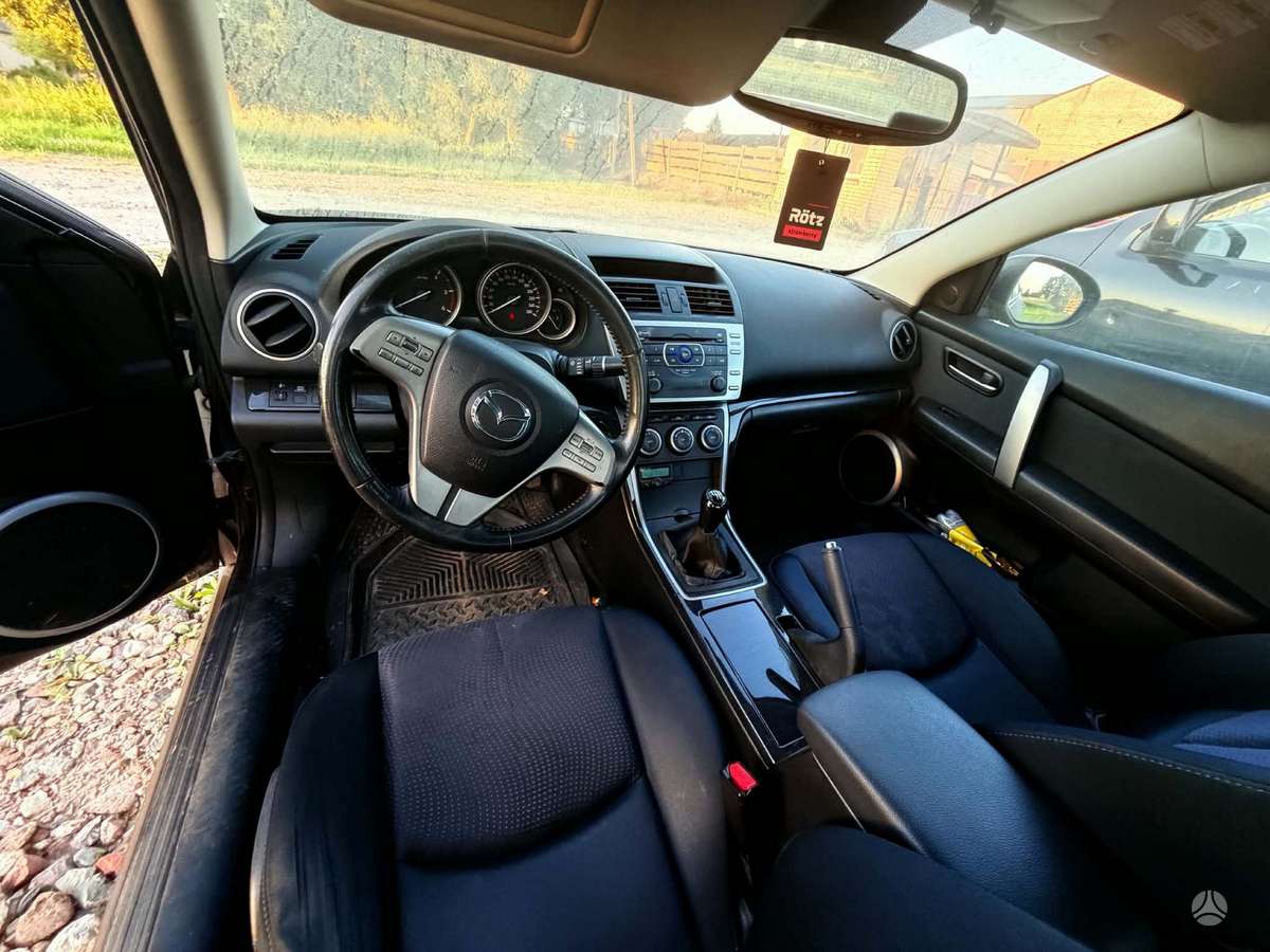 Mazda 6, 2.0 l., hatchback