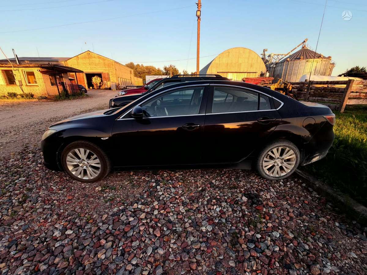 Mazda 6, 2.0 l., hatchback