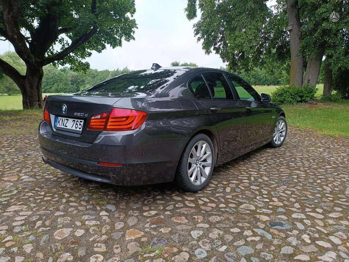 BMW 520, 2.0 l., Седан