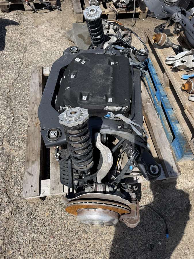 BMW iX3 kėbulo dalys