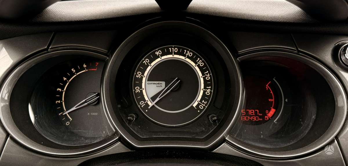 Citroen C3, 1.2 l., hatchback