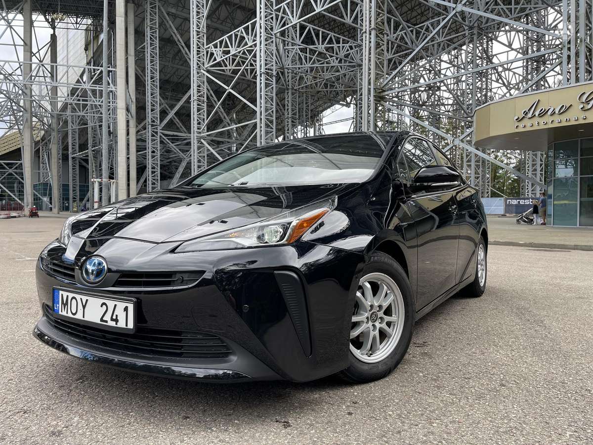 Toyota Prius - 3