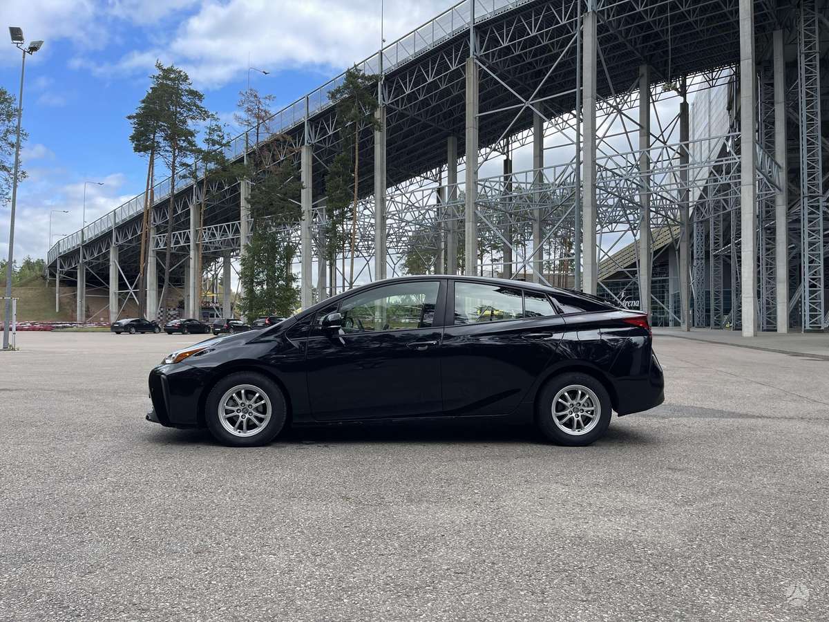 Toyota Prius - 8