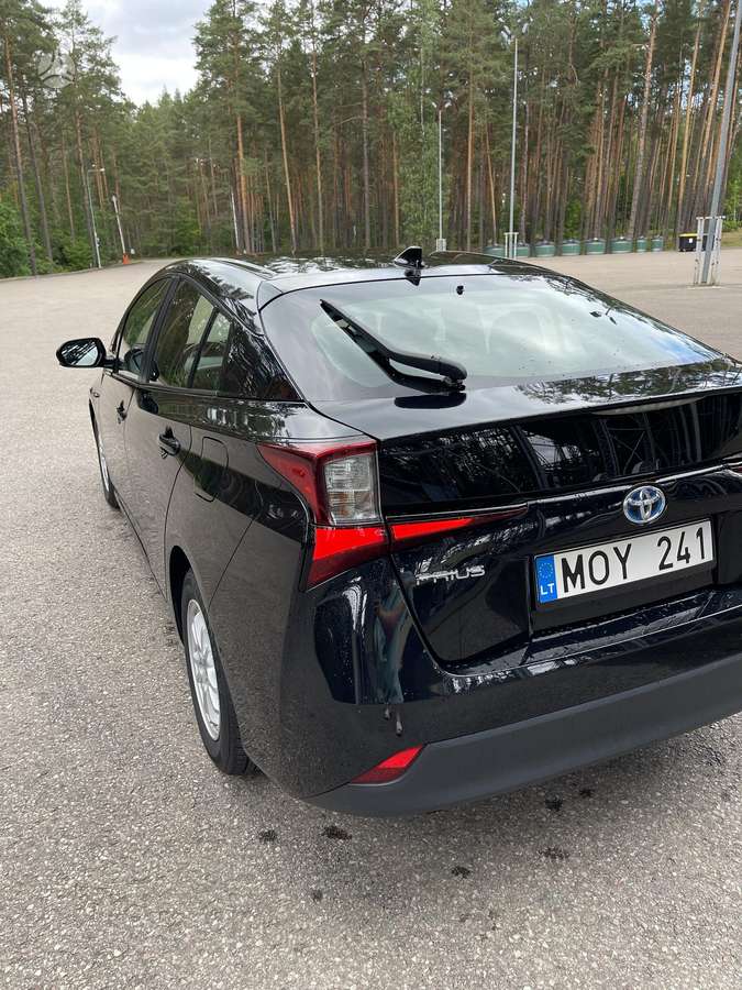 Toyota Prius - 10