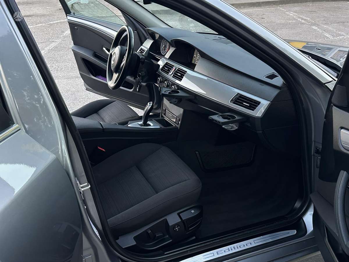 BMW 520, 2.0 l., wagon