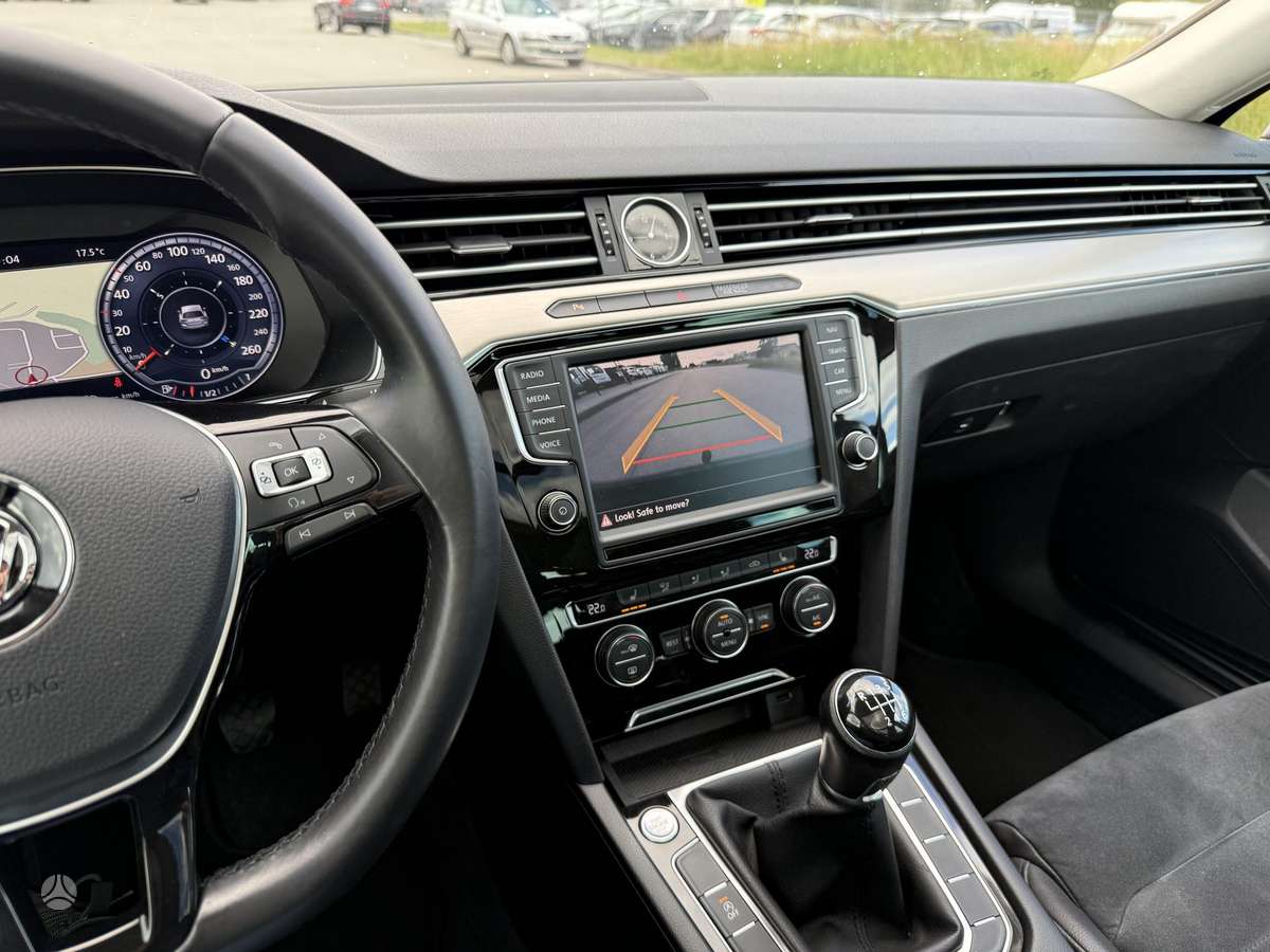 Volkswagen Passat, 2.0 l., Универсал