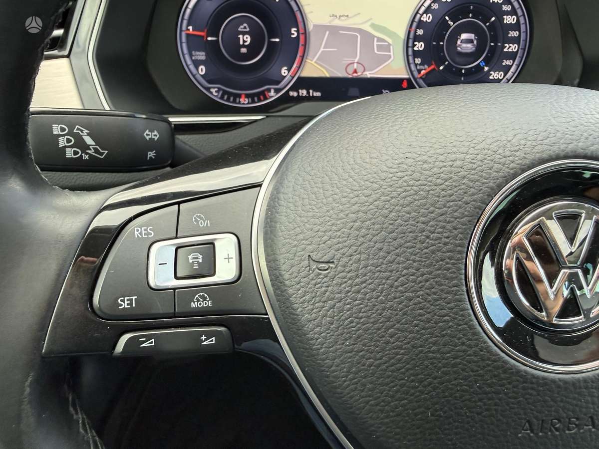 Volkswagen Passat, 2.0 l., Универсал