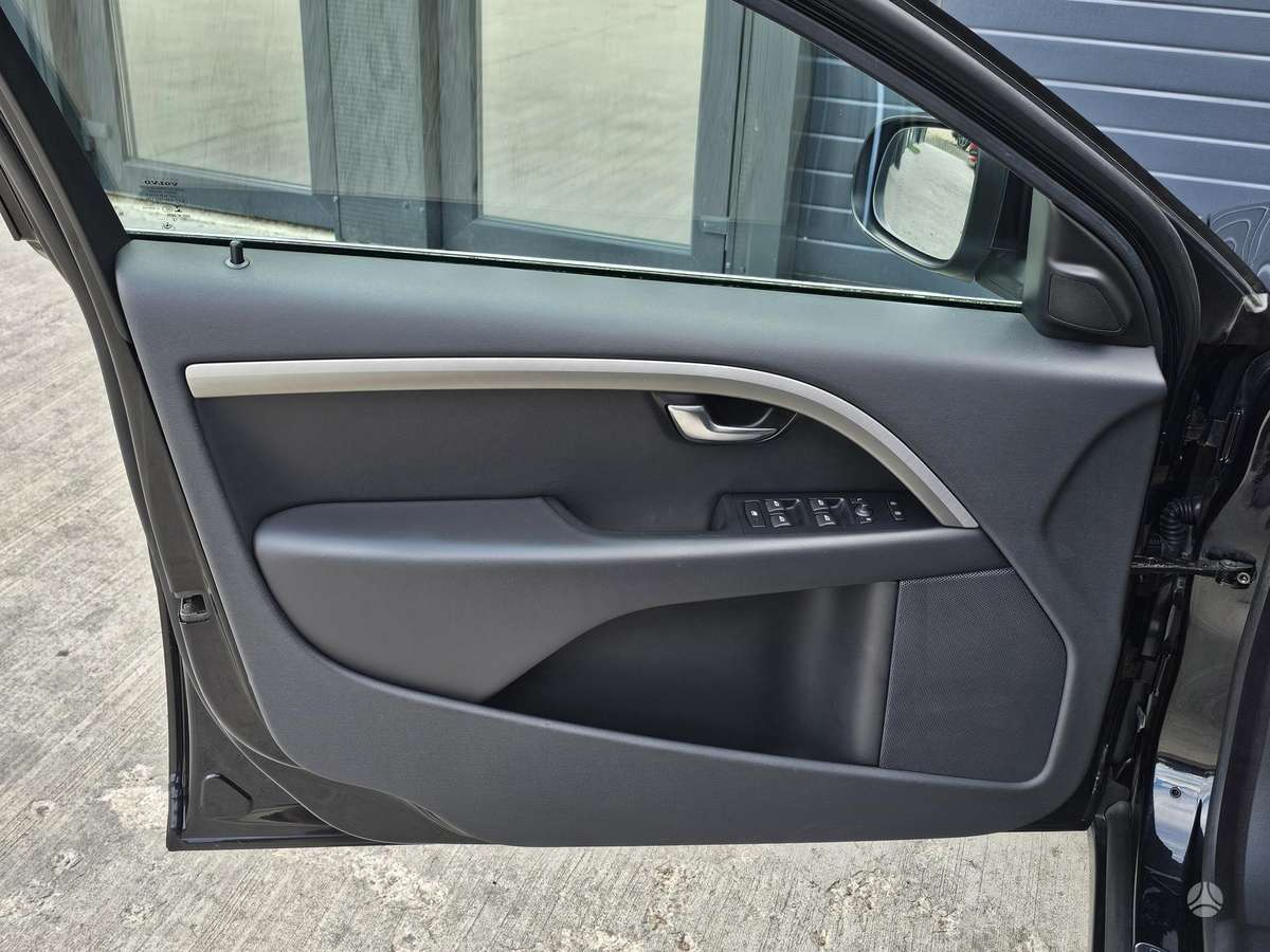 Volvo S80, 2.0 l., Седан